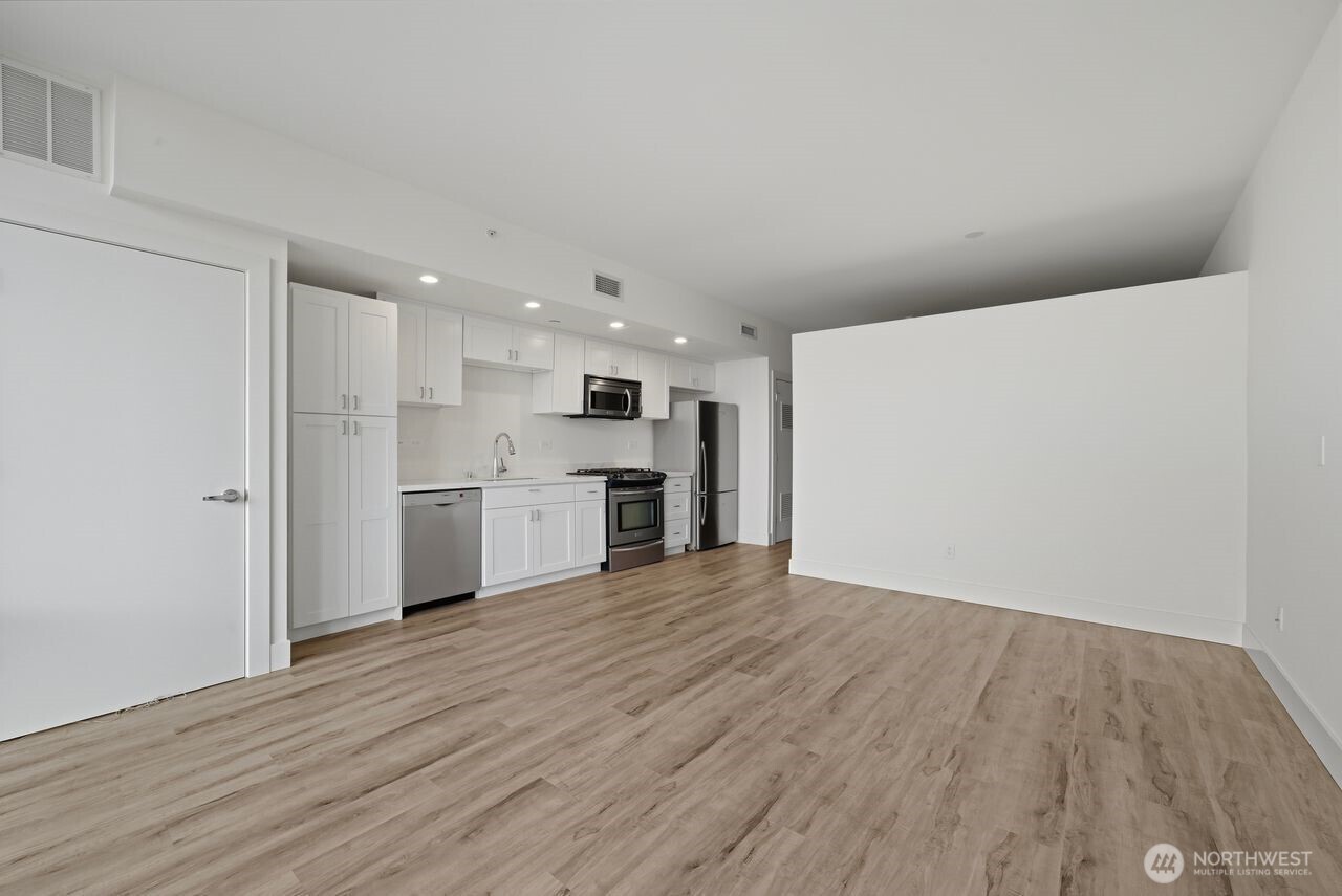 2911 2nd Avenue Seattle WA 98121