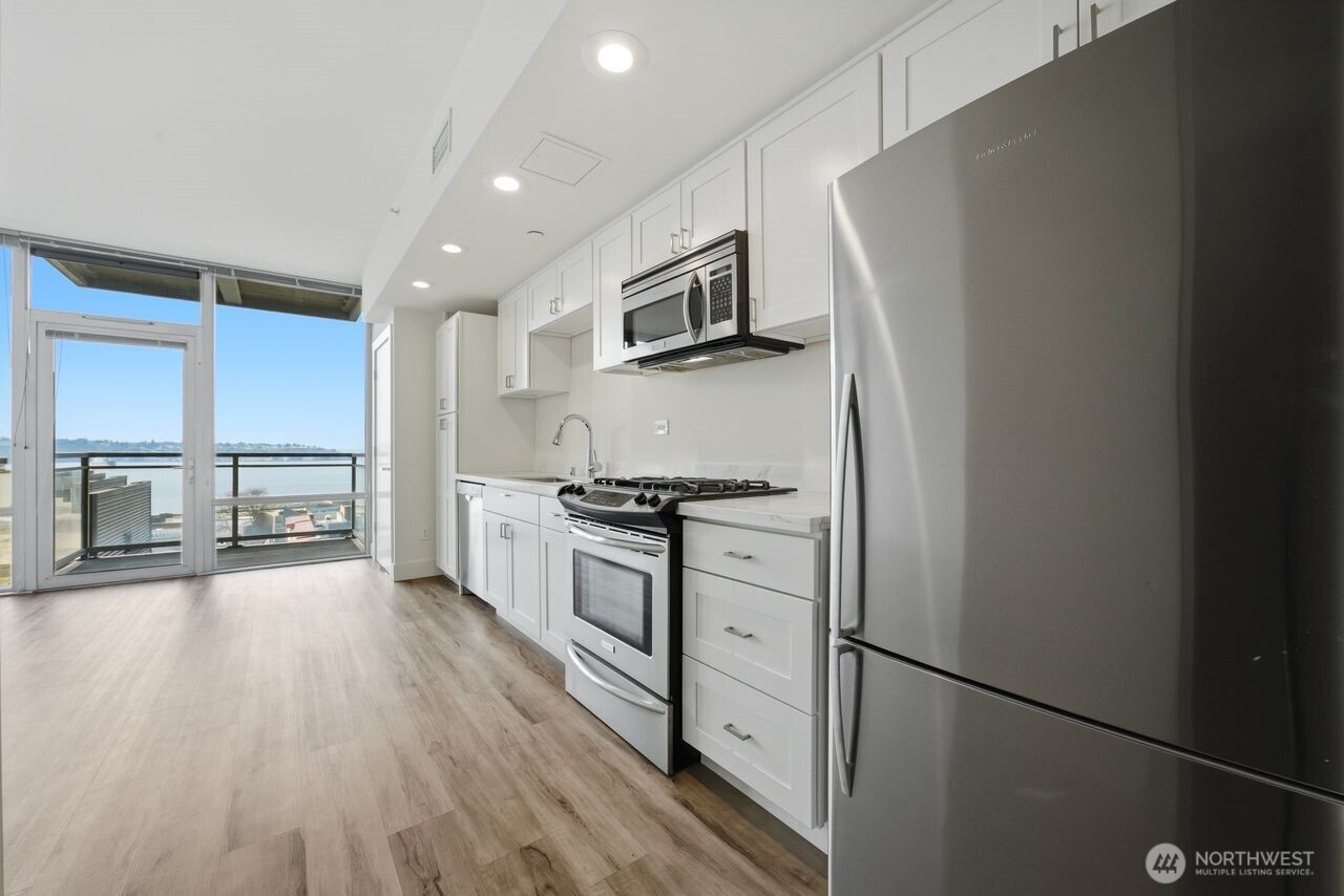 2911 2nd Avenue Seattle WA 98121