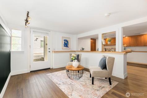 2423 3rd Avenue W Seattle WA 98119