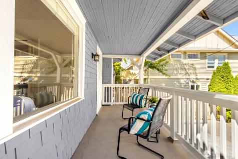 2423 3rd Avenue W Seattle WA 98119