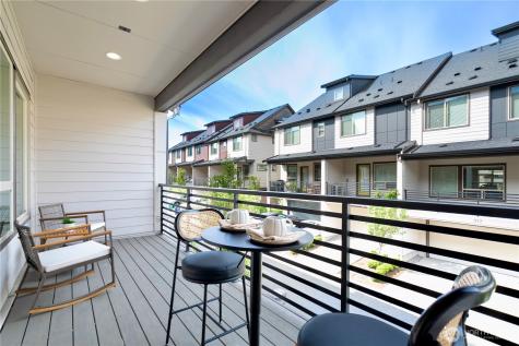 935 7th Avenue NE Issaquah WA 98029