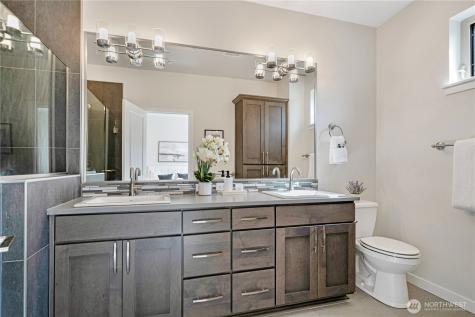 935 7th Avenue NE Issaquah WA 98029