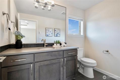 935 7th Avenue NE Issaquah WA 98029