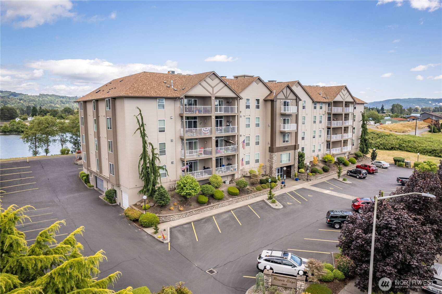 1548 River Road Longview WA 98632