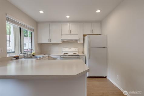 10819 NE 37th Place Bellevue WA 98004