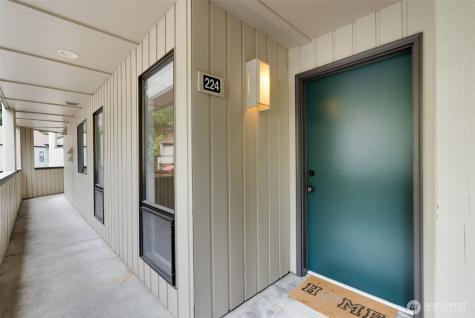 10819 NE 37th Place Bellevue WA 98004