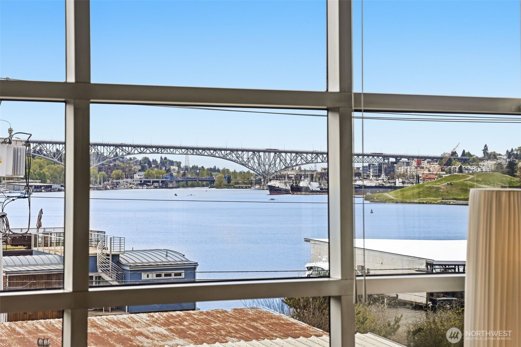 2364 Fairview Avenue E Seattle WA 98102