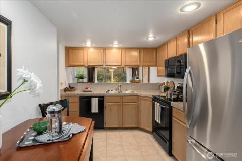 15907 NE 40th Way Redmond WA 98052