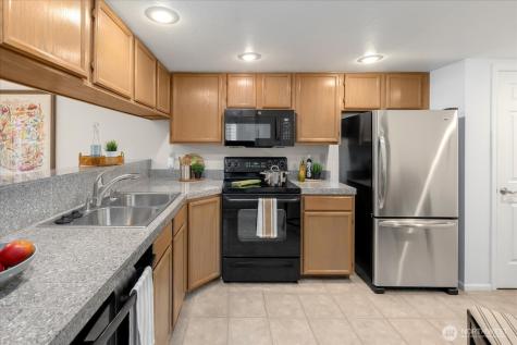 15907 NE 40th Way Redmond WA 98052