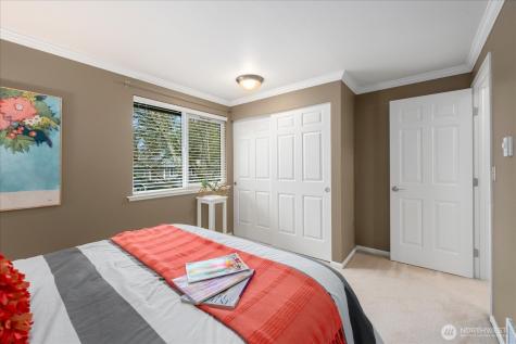15907 NE 40th Way Redmond WA 98052