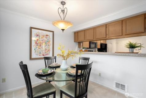 15907 NE 40th Way Redmond WA 98052