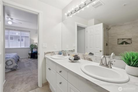 4322 NE 5th Court Renton WA 98059