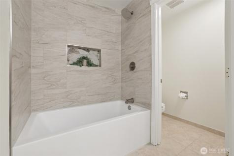 4322 NE 5th Court Renton WA 98059