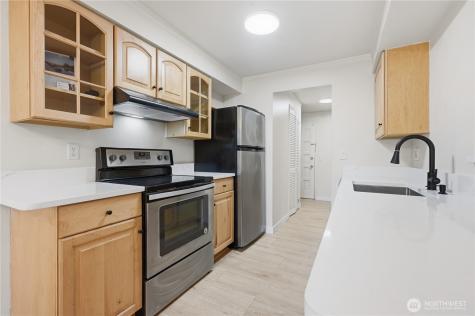 17203 NE 45th Street Redmond WA 98052