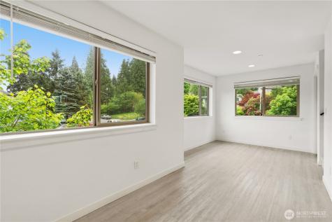 19305 7th Avenue W Lynnwood WA 98036
