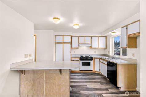 17833 27th Avenue NE Marysville WA 98271
