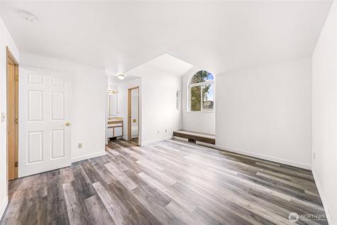 17833 27th Avenue NE Marysville WA 98271
