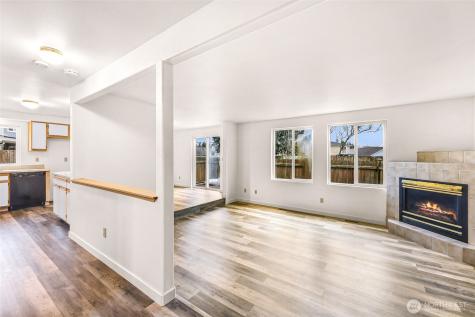 17833 27th Avenue NE Marysville WA 98271