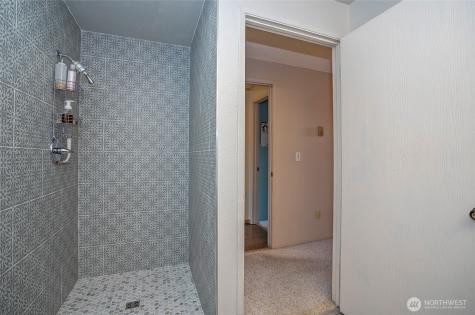 7317 N Skyview Tacoma WA 98406