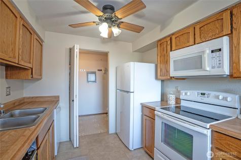 7317 N Skyview Tacoma WA 98406