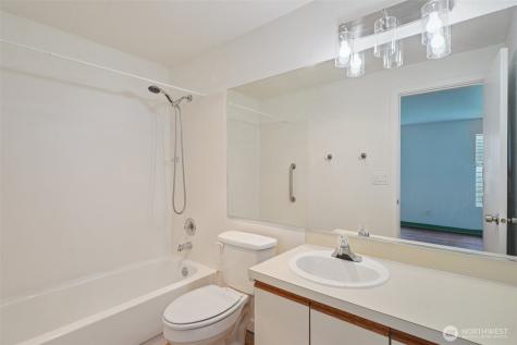 16419 Spruce Way Lynnwood WA 98037
