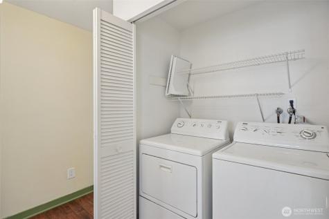 16419 Spruce Way Lynnwood WA 98037