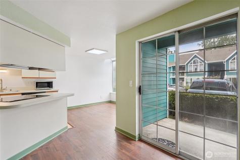 16419 Spruce Way Lynnwood WA 98037