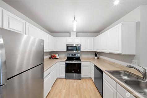 9210 Market Place Lake Stevens WA 98258