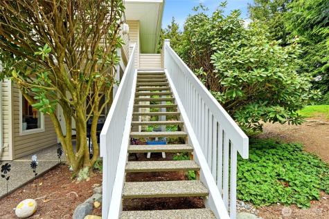 9210 Market Place Lake Stevens WA 98258