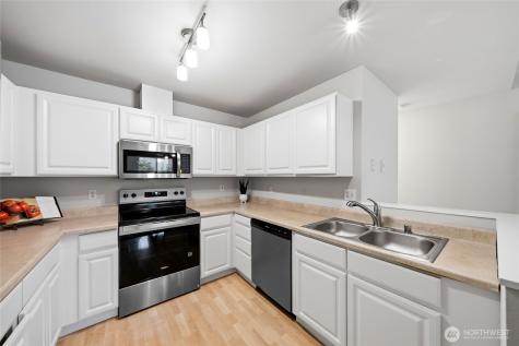 9210 Market Place Lake Stevens WA 98258