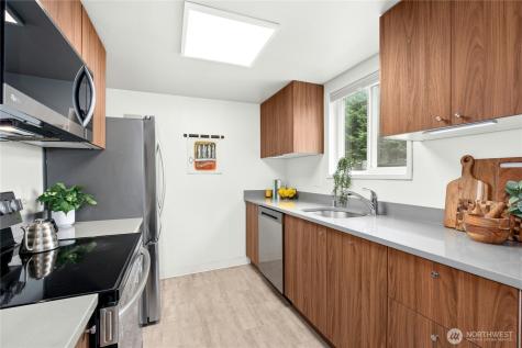 9523 NE 180th Street Bothell WA 98011
