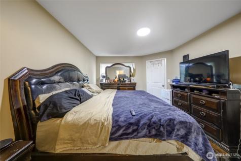 31500 33rd Place SW Federal Way WA 98023