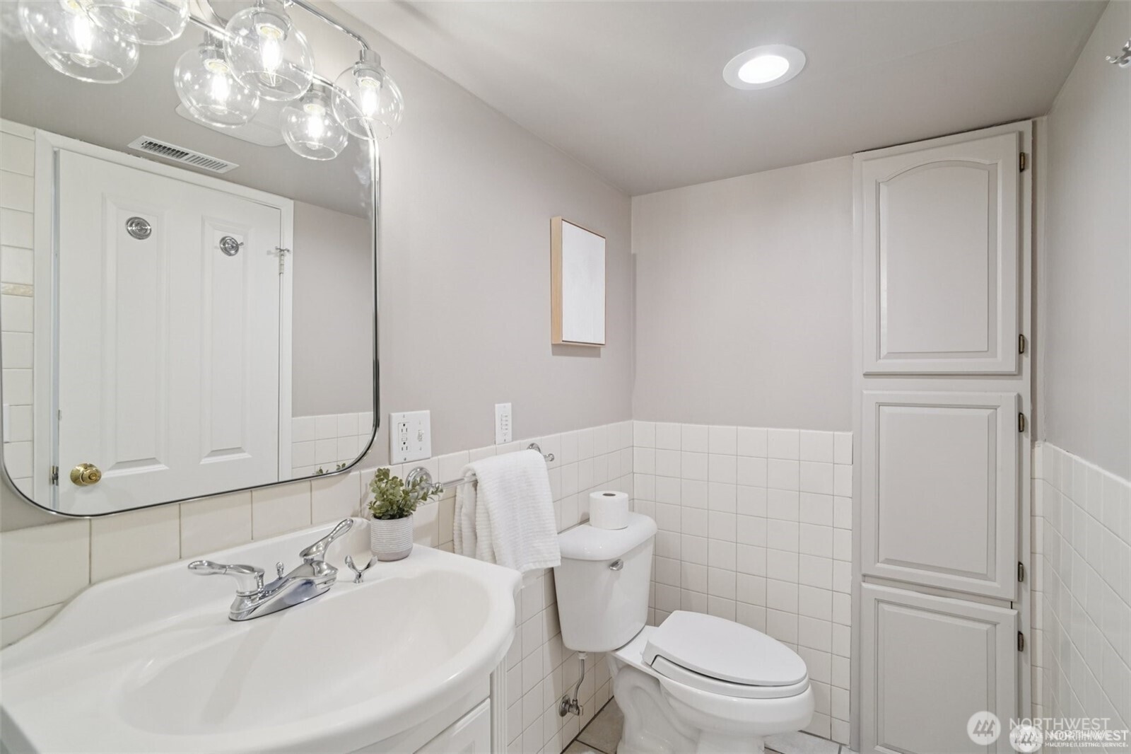 314 N 117th Street Seattle WA 98133