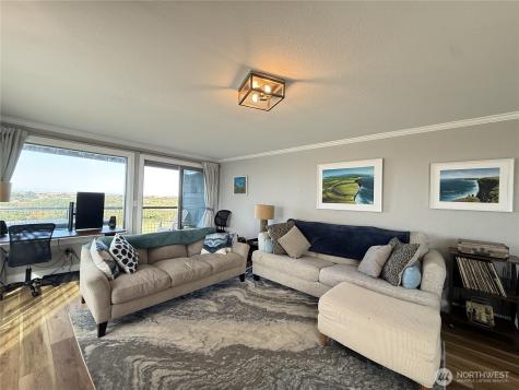 1027 S Sand Dune Avenue SW Ocean Shores WA 98569