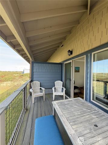 1027 S Sand Dune Avenue SW Ocean Shores WA 98569