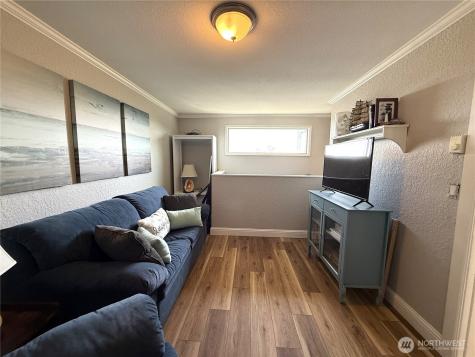 1027 S Sand Dune Avenue SW Ocean Shores WA 98569