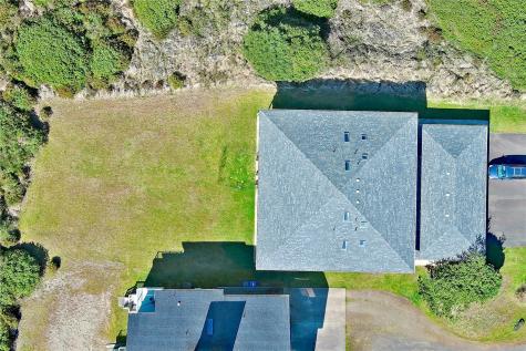 1027 S Sand Dune Avenue SW Ocean Shores WA 98569