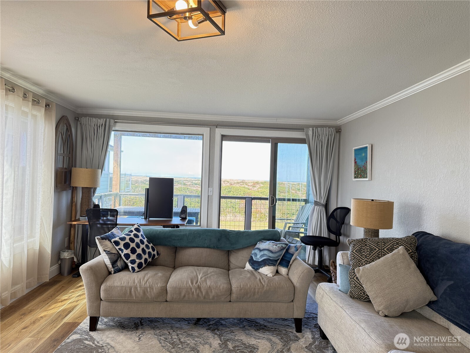 1027 S Sand Dune Avenue SW Ocean Shores WA 98569