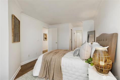 2244 13th Avenue W Seattle WA 98119