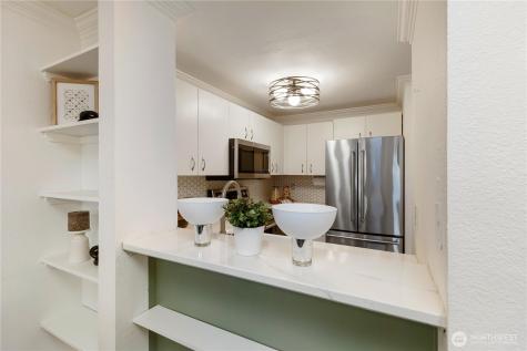 2244 13th Avenue W Seattle WA 98119