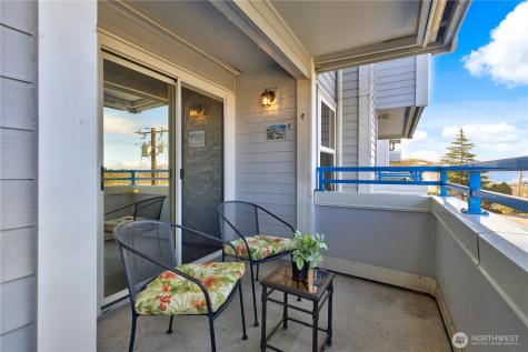 2244 13th Avenue W Seattle WA 98119