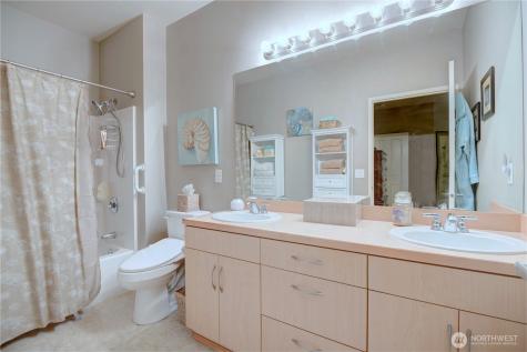538 241st Lane SE Sammamish WA 98074