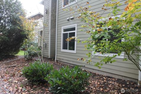 538 241st Lane SE Sammamish WA 98074