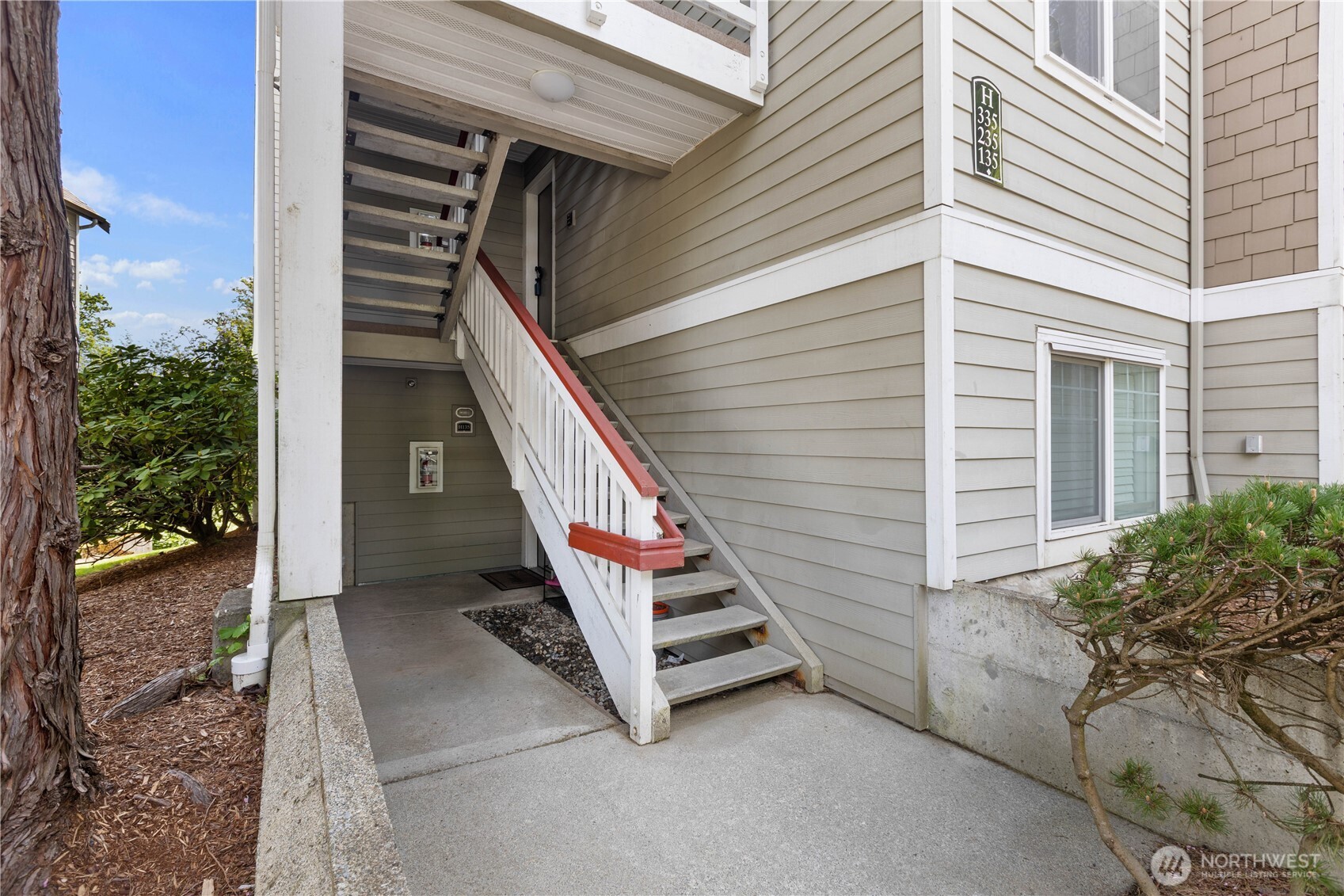 18501 Newport Way Issaquah WA 98027