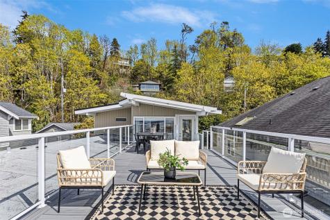 7125 & 7123 Beach Drive SW Seattle WA 98136