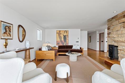 7125 & 7123 Beach Drive SW Seattle WA 98136