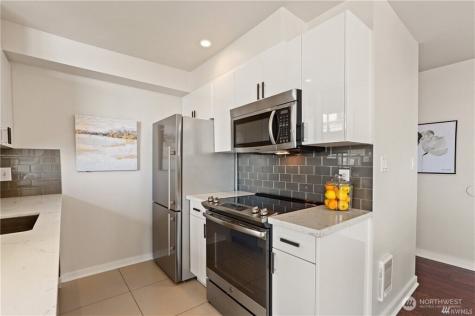 4561 Lake Washington Boulevard NE Kirkland WA 98033
