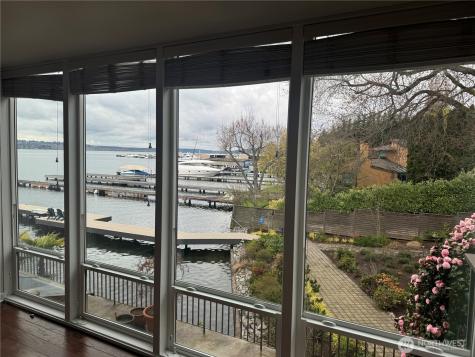 4561 Lake Washington Boulevard NE Kirkland WA 98033