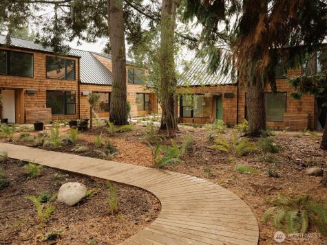11725 Meridian Avenue N Seattle WA 98133
