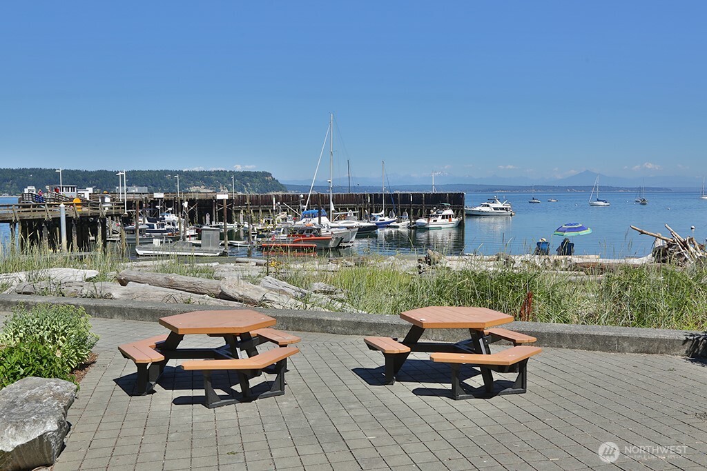 566 Creekside Terrace Langley WA 98260
